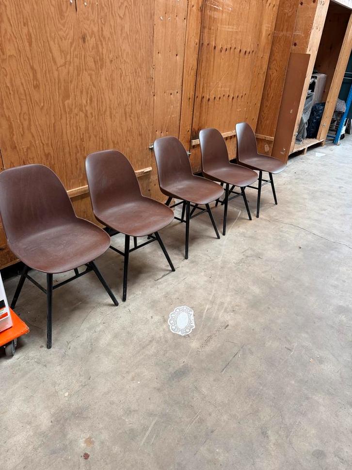 Set van 5 stoelen van het merk zuiver., Huis en Inrichting, Stoelen, Gebruikt, Vijf, Zes of meer stoelen, Hout, Kunststof, Bruin