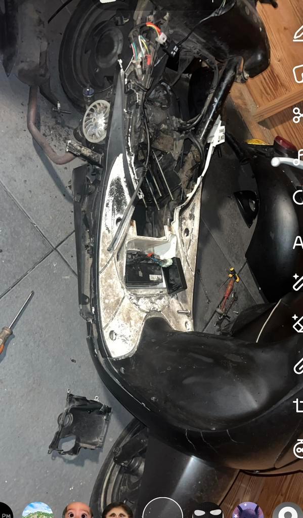 Sym Mio project 80, Fietsen en Brommers, Scooters | SYM, Gebruikt, Mio, Benzine, Ophalen