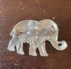 Vintage Olifant Broche Zilverkleurig van tin, Overige materialen, 4 tot 7 cm, Ophalen of Verzenden, Zo goed als nieuw