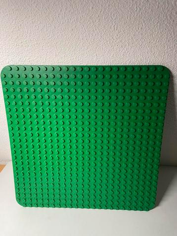 Duplo Grote Groene Grondplaat 24x24 nops beschikbaar voor biedingen