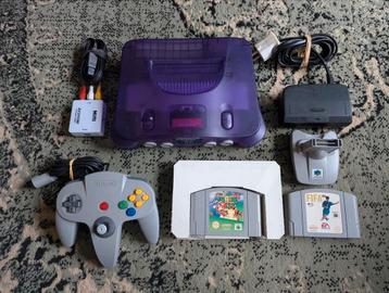 Zeer toffe Transparant paarse (grape)  Nintendo 64 beschikbaar voor biedingen