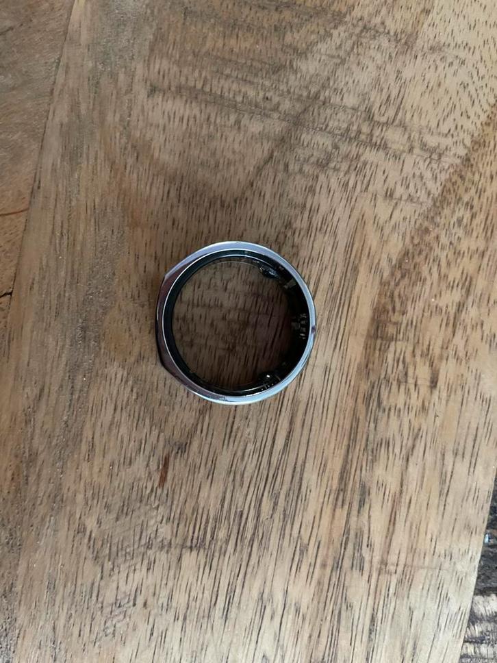 Oura Ring Gen 3 - Heritage Zilver - Maat 12, Sieraden, Tassen en Uiterlijk, Activity trackers, Gebruikt, Android, Zilver, Ophalen of Verzenden