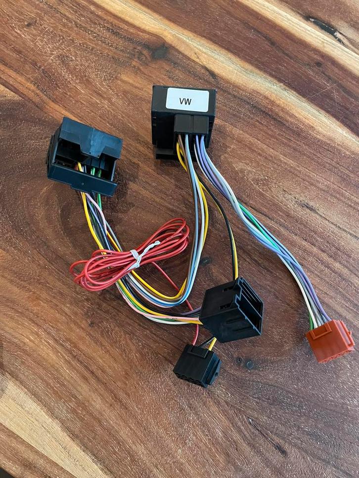 Radio koppeladapter audi/Seat/Skoda/Volkswagen, Auto diversen, Carkits, Zo goed als nieuw, Ophalen of Verzenden