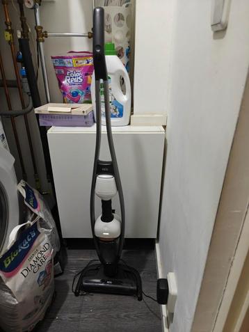 AEG QX9 Flexibele 2-in-1 Accu Stofzuiger beschikbaar voor biedingen