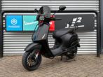 Vespa Sprint | Mat Zwart | Brom | 2023 | 10438 km | 1 eig, ., Maximaal 45 km/u, Ophalen of Verzenden, Zo goed als nieuw
