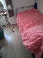 Oud ziekenhuis bed, Antiek en Kunst, Antiek | Meubels | Bedden, Ophalen of Verzenden