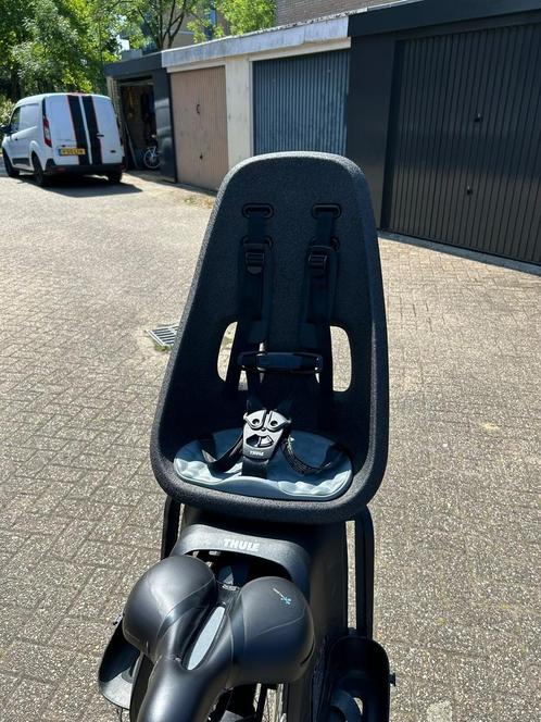 Thule Yepp Nexxt kinderzitje zwart/grijs - achterop, Fietsen en Brommers, Fietsaccessoires | Fietsstoeltjes, Gebruikt, Achterzitje