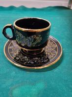 kop en schotel sun made in greece 24k gold, Antiek en Kunst, Antiek | Servies los, Ophalen of Verzenden