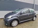 Toyota Aygo 1.0 VVT-i Aspiration Airco (bj 2013), Auto's, Toyota, Voorwielaandrijving, Euro 5, Gebruikt, 4 stoelen