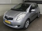 Toyota Yaris 1.3 VVTi Sol - Airco - Mooie auto!, Voorwielaandrijving, Stof, Gebruikt, Zwart
