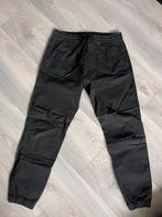Pull bear broek, Zwart, Maat 40/42 (M), Ophalen of Verzenden, Zo goed als nieuw