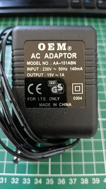 OEM AC adapter trafo AA-151ABN 230V 140mA Output 15V ~ 1A beschikbaar voor biedingen