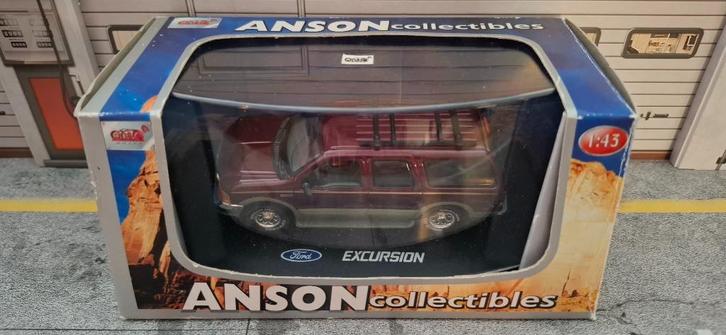 1.43 ford excursion, Hobby en Vrije tijd, Modelauto's | 1:43, Zo goed als nieuw, Auto, Overige merken, Ophalen of Verzenden