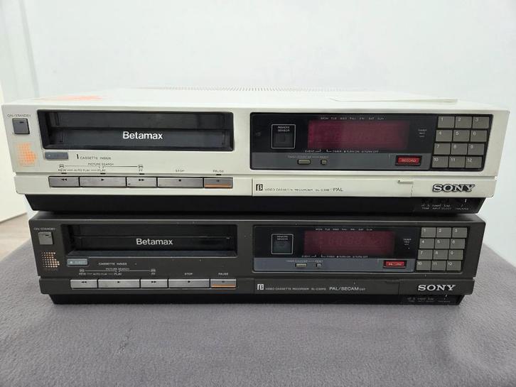 2 x Betamax videorecorders, Audio, Tv en Foto, Videospelers, Gebruikt, Betamax-speler of -recorder, Ophalen of Verzenden