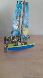 Lego technic catamaran 42105, Ophalen of Verzenden, Zo goed als nieuw