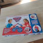 Wie is het? Extra, Hobby en Vrije tijd, Gezelschapsspellen | Bordspellen, Mb, Ophalen of Verzenden, Zo goed als nieuw, Nvt