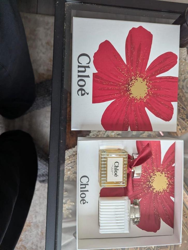 Chloé Intense Giftset – Eau de Parfum & Bodylotion (50 ml), Sieraden, Tassen en Uiterlijk, Uiterlijk | Parfum, Nieuw, Ophalen of Verzenden