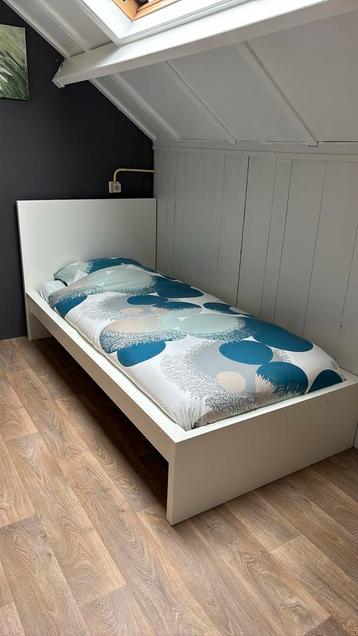 Eenpersoons bed ikea MALM met matras