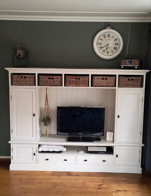 Landelijke tv meubel / tv kast, Huis en Inrichting, Kasten | Televisiemeubels, Gebruikt, 150 tot 200 cm, 200 cm of meer, 25 tot 50 cm