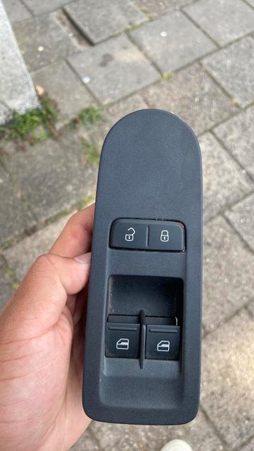 Electrische raamschakelaar VW up beschikbaar voor biedingen