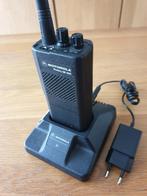Motorola GP300 Portofoons VHF 146-174 Mhz, Telecommunicatie, Ophalen of Verzenden, Zo goed als nieuw, Portofoon of Walkie-talkie