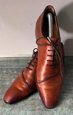 Magnanni. Mt 40., Bruin, Ophalen of Verzenden, Zo goed als nieuw, Veterschoenen