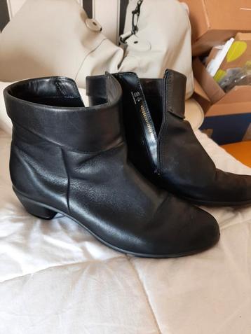 ECCO Leren Enkellaarsjes beschikbaar voor biedingen