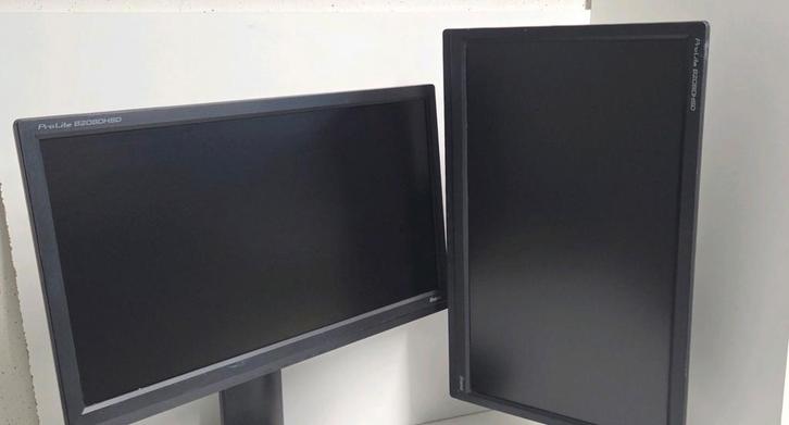 2 x iiyama Monitors 20inch widescreen VGA DVI Kantelbaar, Computers en Software, Monitoren, Refurbished, 60 Hz of minder, DVI