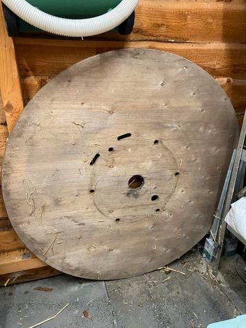 Kabelhaspel tuintafel rond plank statafel oliedrum beschikbaar voor biedingen