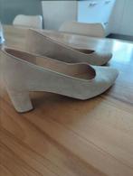 gabor pumps beige suède, Kleding | Dames, Schoenen, Ophalen of Verzenden, Nieuw, Beige