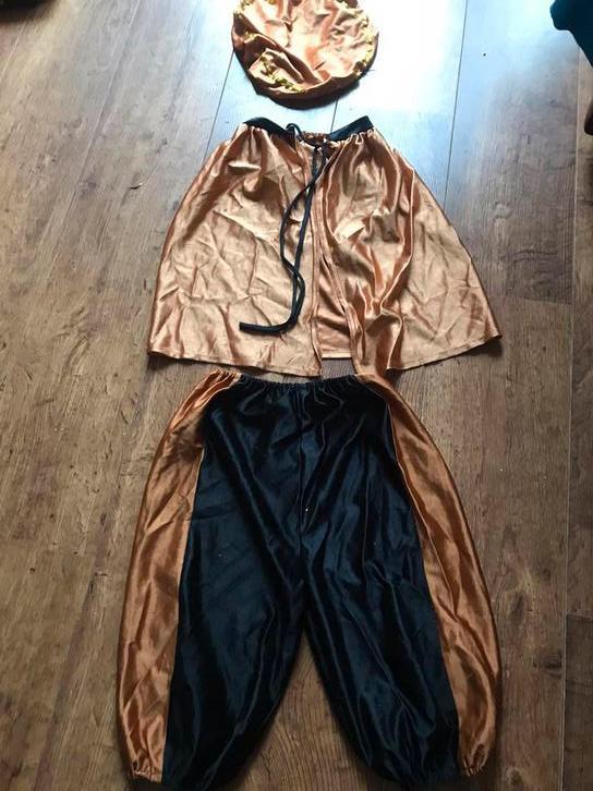 Sinterklaas, kleding voor de pietjes, Diversen, Sinterklaas, Zo goed als nieuw, Ophalen of Verzenden