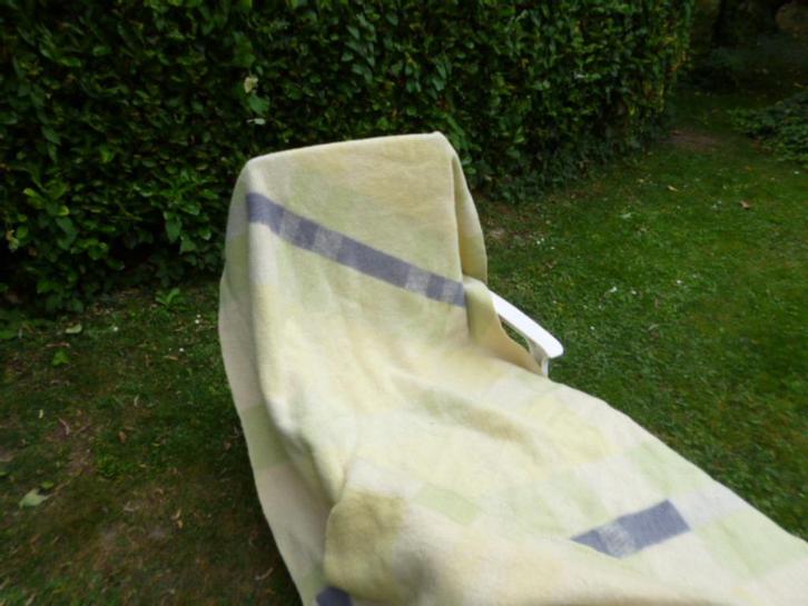 wollen Aabe deken  230x140 cm 1persoons, Huis en Inrichting, Woonaccessoires | Plaids en Woondekens, Gebruikt, Ophalen of Verzenden