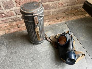 Gasmaskerbus met gasmasker Brussel beschikbaar voor biedingen