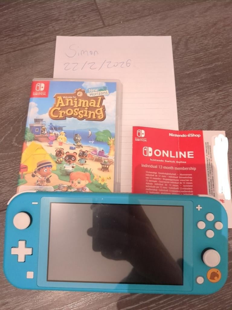 Nintendo Switch Lite + Animal Crossing, 1 jaar Switch Online, Spelcomputers en Games, Spelcomputers | Nintendo Switch Lite, Zo goed als nieuw