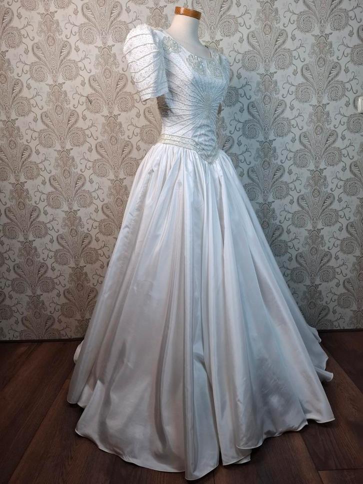 Supergave vintage bruidsjurk trouwjurk mt 36, Kleding | Dames, Trouwkleding en Trouwaccessoires, Zo goed als nieuw, Trouwjurk