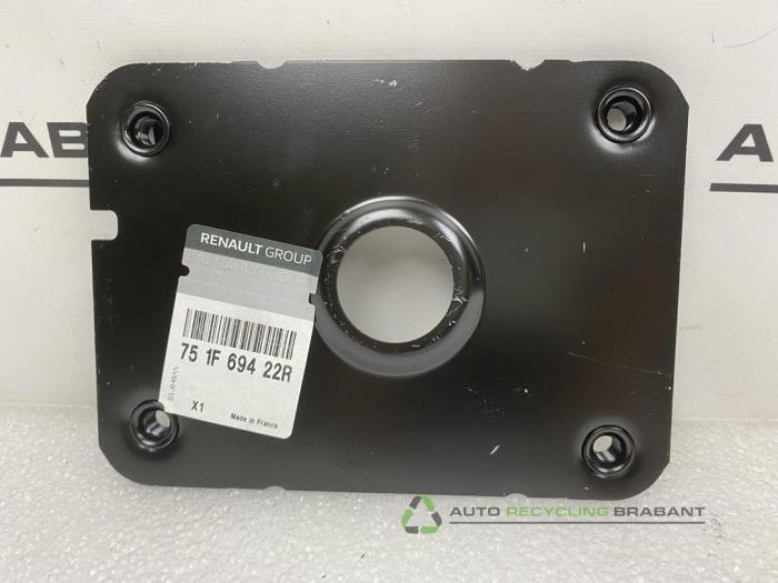 Chassisbalk voor van een Renault Master, Auto-onderdelen, Ophanging en Onderstel, Gebruikt, -, -, Ophalen of Verzenden