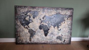 Stalen Wereldkaart - Industrieel Design beschikbaar voor biedingen