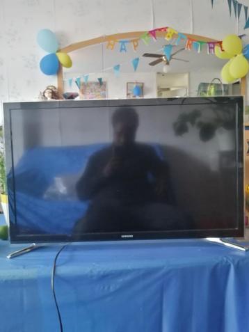Samsung Smart TV 29 inch beschikbaar voor biedingen