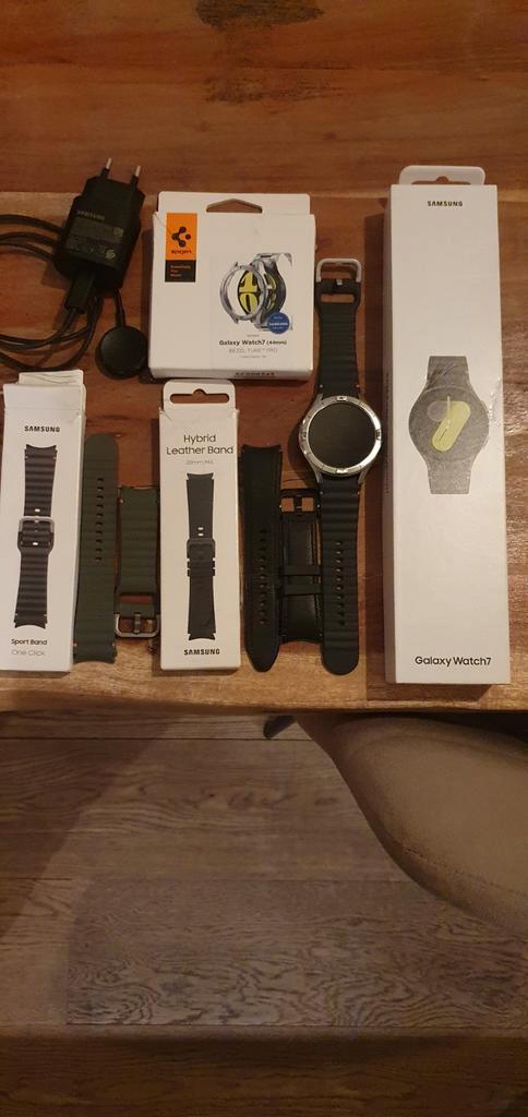 Samsung Galaxy Watch 7 44mm - Nieuwstaat!, Sieraden, Tassen en Uiterlijk, Smartwatches, Zo goed als nieuw, Android, Zwart, Afstand