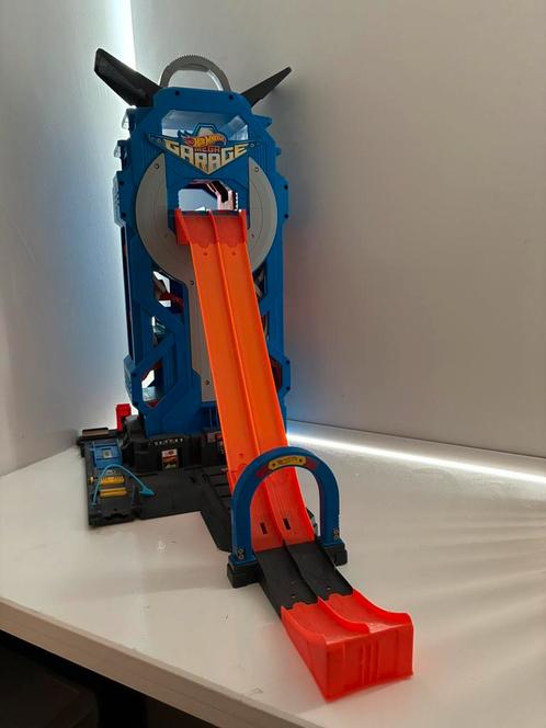 Hot wheels mega garage, Kinderen en Baby's, Speelgoed | Racebanen, Zo goed als nieuw, Handmatig, Hot Wheels, Ophalen of Verzenden