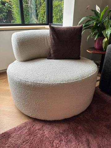 Leuk! Witte draaifateuil (teddy/bouclé) -kan als set beschikbaar voor biedingen