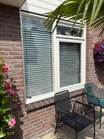 Luxaflex jaloezieën 170 x 160  hxb grijs zilver beschikbaar voor biedingen