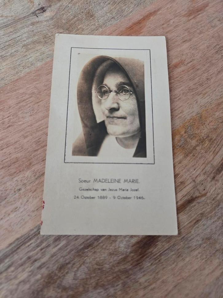 Religieuze kaart Soeur Madeleine Marie, Verzamelen, Bidprentjes en Rouwkaarten, Ophalen of Verzenden