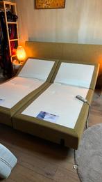 Eastborn pillar Elektrisch Bed 180x200 VANDAAG 26/1 OPHALEN, Ophalen, Verstelbaar, Bruin, Tweepersoons