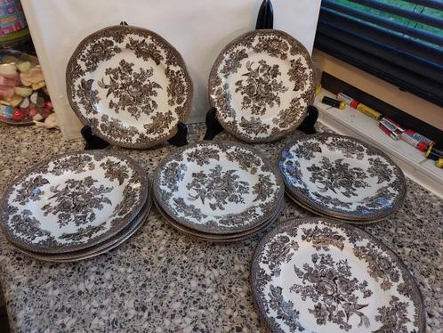 Wedgwood Asiatic Pheasants 12 kleine platte borden Bruin Bro, Huis en Inrichting, Keuken | Servies, Zo goed als nieuw, Bord(en)