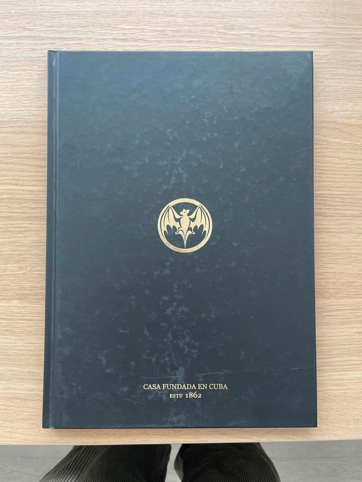 Bacardi Rum: Het Verhaal - Boek, Boeken, Catalogussen en Folders, Gelezen, Catalogus, Ophalen of Verzenden