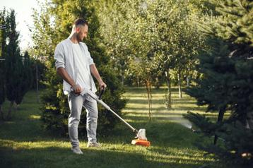 Tuin reinigen/onderhoud/zomer klaar beschikbaar voor biedingen