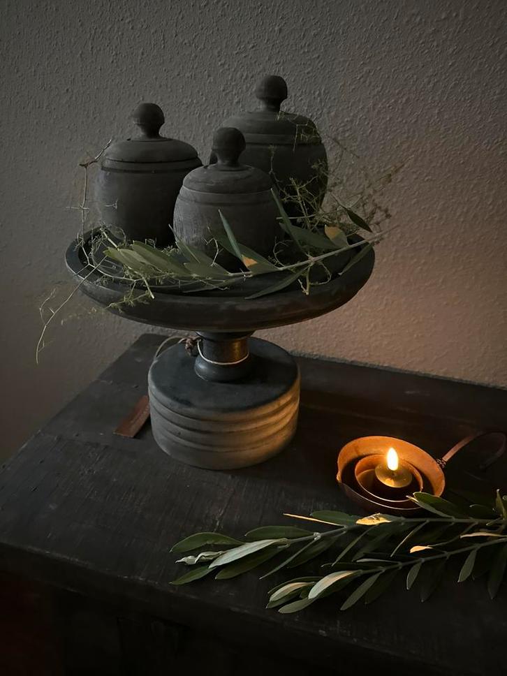 Plateu op voet Aura Peeperkorn, Huis en Inrichting, Woonaccessoires | Etagères, Zo goed als nieuw, Ophalen of Verzenden