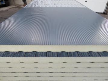 Sandwichpanelen nieuw uit voorraad leverbaar! beschikbaar voor biedingen