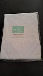 Nieuw wit tafelkleed, Ophalen of Verzenden, Nieuw, Rond, Binnen